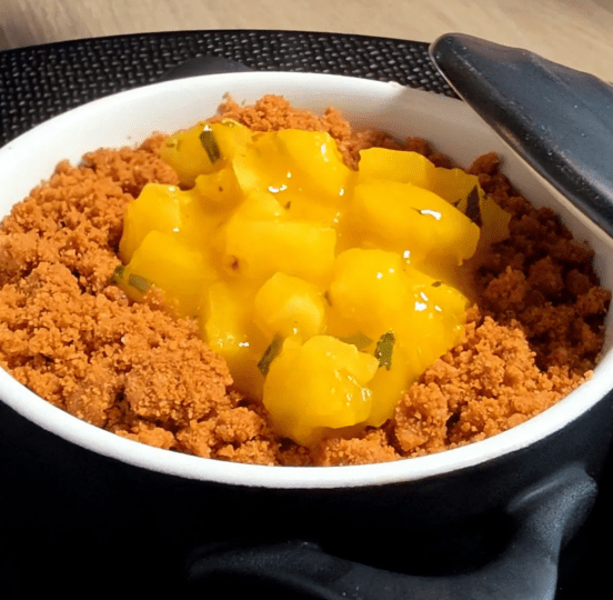 Tiramisu ananas estragon servi au restaurant Let it Brie Les Herbiers
